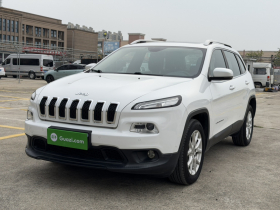 Jeep 自由光 2016款 2.4L 领先版