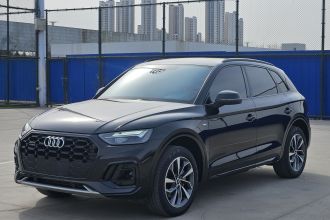 奥迪Q5L 2022款 40T 时尚动感型