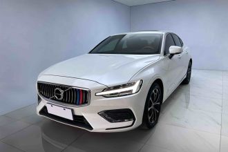 沃尔沃S60 2020款 T4 智逸豪华版