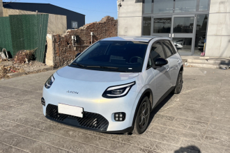 埃安 AION UT 2025款 330星辉版