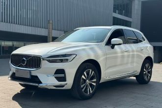 沃尔沃XC60 2025款 B5 四驱智逸豪华版