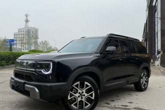 北京越野 北京BJ30 2026款 旅行家 1.5T 混动标准版