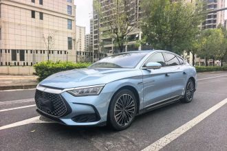 比亚迪 汉 2023款 DM-i 冠军版 121KM 尊享型