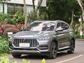 比亚迪 宋PLUS 2020款 1.5T 自动旗舰型