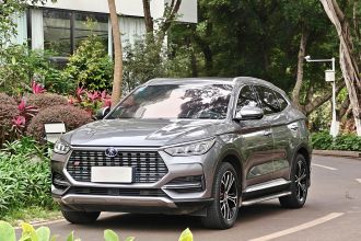 比亚迪 宋PLUS 2020款 1.5T 自动旗舰型