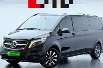 奔驰 威霆 2021款 2.0T 精英版 7座