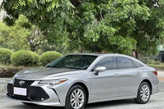 丰田 亚洲龙 2019款 2.0L 豪华版 国VI