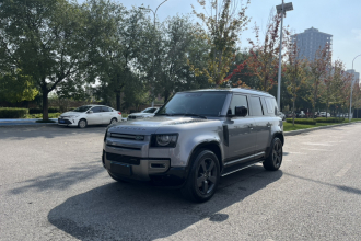 路虎卫士 2022款 110 P400 X-DYNAMIC HSE