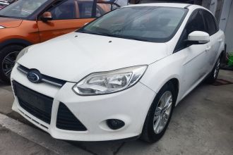 福特 福克斯 2012款 两厢 1.6L 自动风尚型