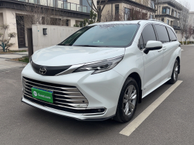 丰田 赛那SIENNA 2024款 2.5L混动 舒适版