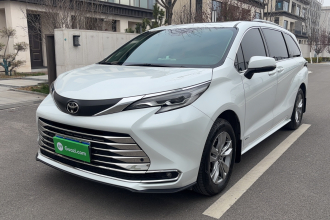 丰田 赛那SIENNA 2024款 2.5L混动 舒适版