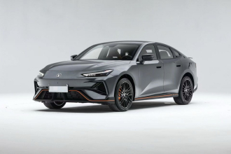 长安UNI-V 2025款 1.5T 500Bar高能版