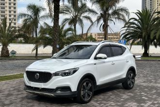 名爵ZS 2019款 1.5L 手动65寸巨幕天窗全球版 国VI