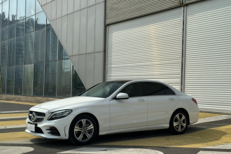 奔驰C级 2020款 改款 C 260 L 运动版