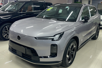 沃尔沃XC70插电式混动 2026款 四驱超长续航Core