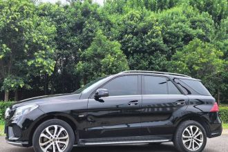 奔驰GLE 2019款 GLE 320 4MATIC 动感型臻藏版
