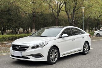 现代 索纳塔 2017款 2.4L DLX尊贵型