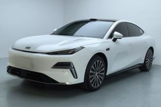 吉利银河 银河星耀8 2025款 130km EM-P 星舰版