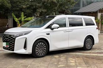 比亚迪 夏 2026款 DM-i 1.5T 218KM 卓越型