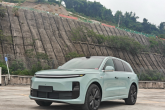 理想汽车 理想L6 2025款 Max 智能焕新版