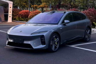 蔚来ET5T 2025款 冠军纪念版 75kWh Touring