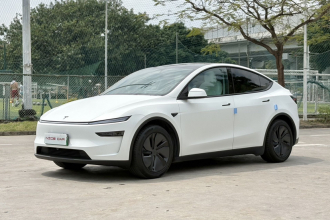 特斯拉 Model Y 2025款 长续航全轮驱动 首发版