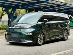 吉利银河 翼真L380 2024款 140度 6座 四驱Ultra