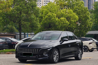 红旗E-QM5 2022款 431km 充电乐享版