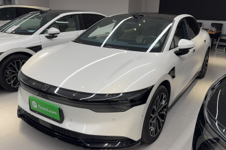 极氪007 2025款 四驱智驾版 75kWh