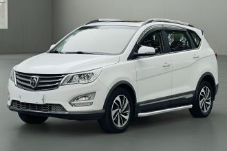 宝骏560 2016款 1.5T 手动豪华型