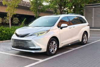 丰田 赛那SIENNA 2021款 2.5L混动 铂金版