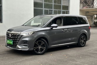 荣威iMAX8 2023款 400TGI 尊享版