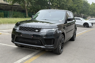 路虎 揽胜运动版 2022款 3.0 L6 耀黑版