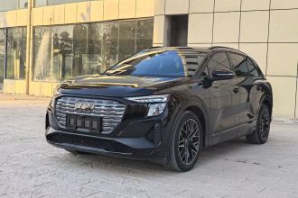 奥迪Q5 e-tron 2023款 40 e-tron 闪耀型 机甲套装
