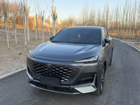 长安UNI-K 2021款 2.0T 卓越型