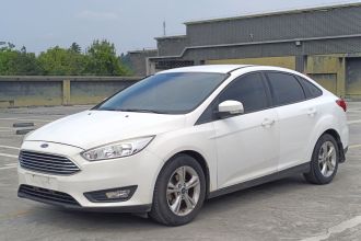 福特 福克斯 2015款 三厢 1.6L 手动舒适型