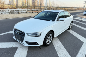 奥迪A4L 2013款 35 TFSI 自动舒适型