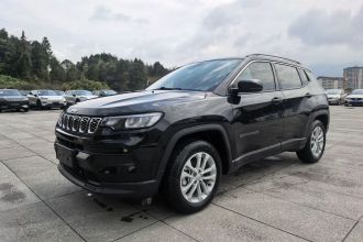 Jeep 指南者 2021款 220T 自动领先版