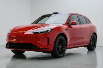 鸿蒙智行 问界M5 2025款 增程   Ultra 四驱版