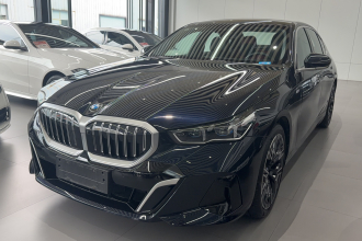 宝马5系 2025款 530Li 尊享型 M运动套装