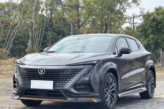 长安UNI-T 2022款 1.5T 运动版 尊贵型