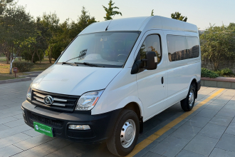 上汽大通MAXUS 新途V80 2019款 2.5T经典款6挡手动傲运通改款短轴中顶5/6座
