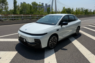 零跑汽车 零跑B01 2025款 550智行版