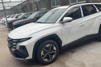 现代 2025款 途胜L 1.5T 尊贵版