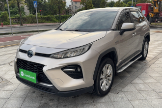 丰田 威兰达 2022款 双擎 2.5L E-CVT两驱都市版