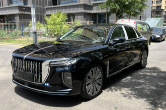 红旗H9 2025款 2.0T 两驱旗享豪华商务版 5座