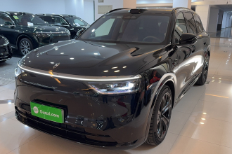 鸿蒙智行 问界M8 2025款 增程 Ultra版 53.4kWh 5座版 (192线激光雷达）