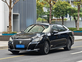 丰田 皇冠 2018款 2.0T 运动版