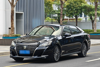 丰田 皇冠 2018款 2.0T 运动版