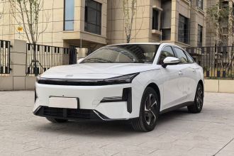 吉利银河 银河L6 2025款 EM-i 140km 探索+版